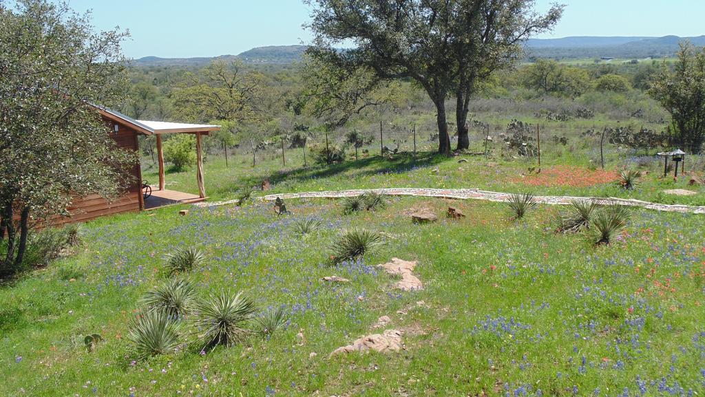 Texas T Bed And Breakfast Llano Bagian luar foto